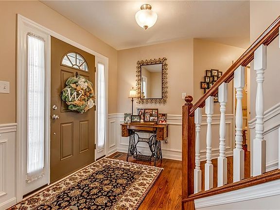 2nd image of 8013 Jordan Ct