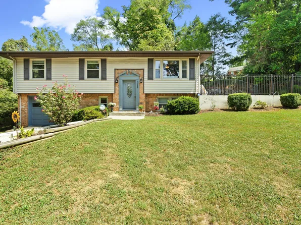 7129 La Marre Dr, Roanoke, VA 24019