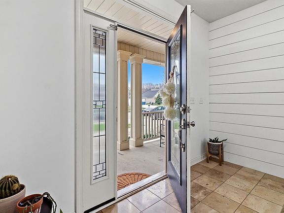 3rd image of 1050 Long Branch Ct