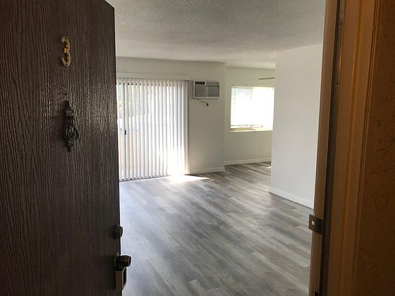 4th image of 3173 Rowena Ave #3