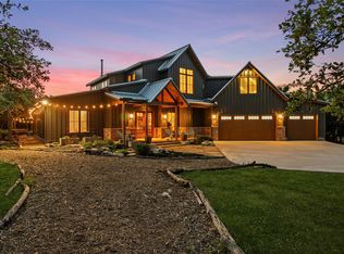 215 Whispering Oaks Ln, Dripping Springs, TX 78620