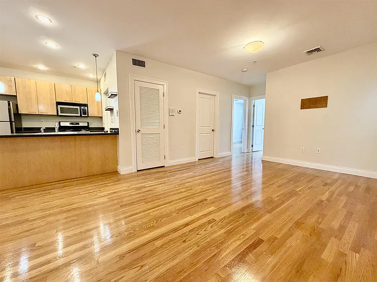 1110 Massachusetts Ave #2 — Photo 14