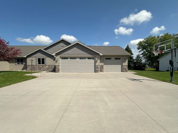 W6936 Maple Terrace Rd