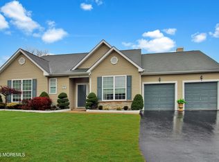 9 Curry Ct, Whiting, NJ 08759