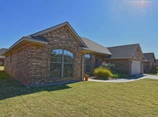 2214 SW 55th St, Lawton, OK 73505