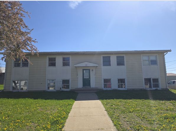 1101 8th St SE