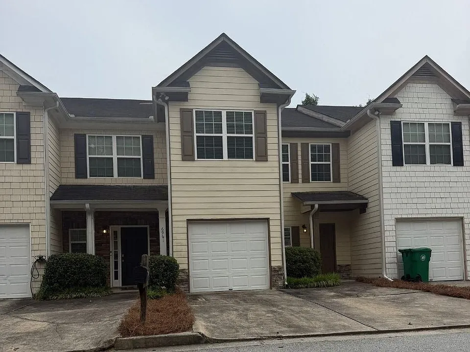 6959 Rogers Point