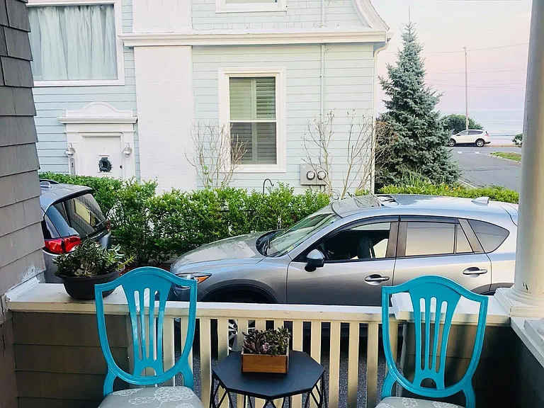 20 Greystone Park — Photo 10