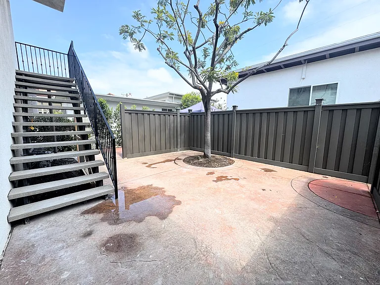 1921 Colonia Pl — Photo 12