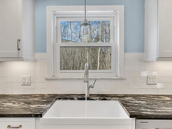 5th image of 1204 Wildwood Ln
