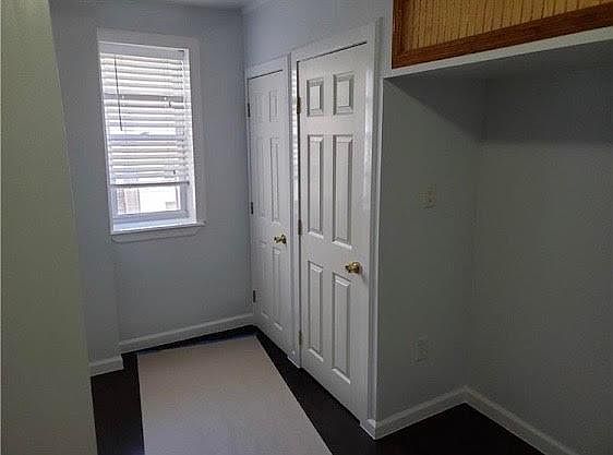 4th image of 507 W Girard Ave