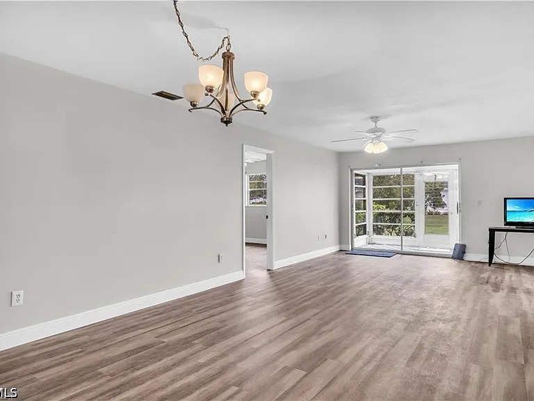1363 Bunker Way — Photo 5
