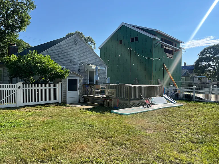 101 Silver Beach Ave — Photo 24