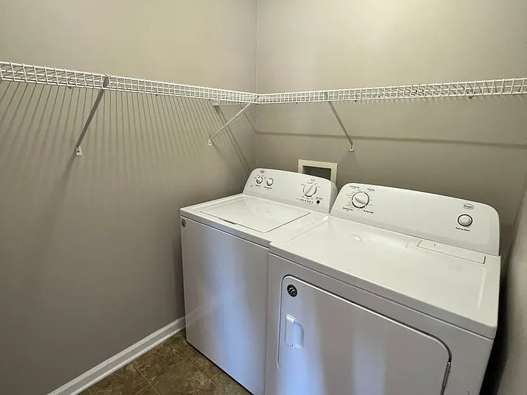 402 Panola Dr — Photo 5