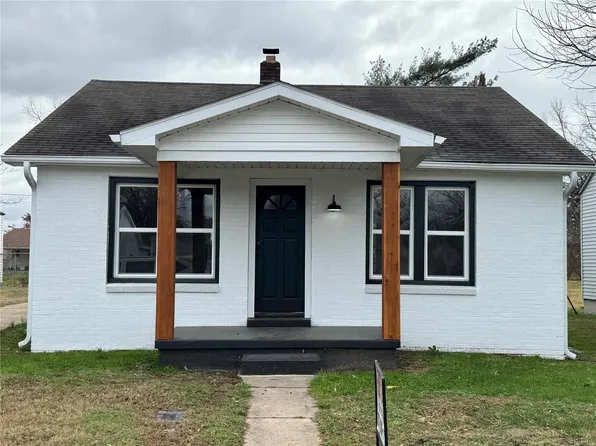 725 E Gladys St, Sikeston, MO 63801