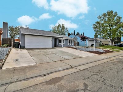 8692 Crystal River Way, Sacramento, CA, 95828