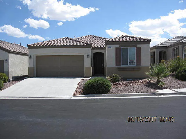 6235 Shamrock Lake Ave — Photo 1
