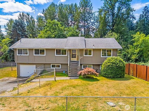 3rd image of 302 137th Street SW
