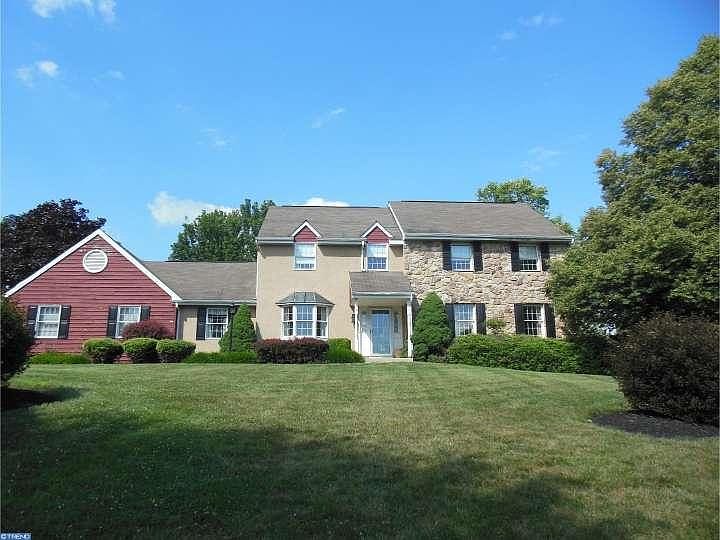 1st image of 14 Quail Hill Ln