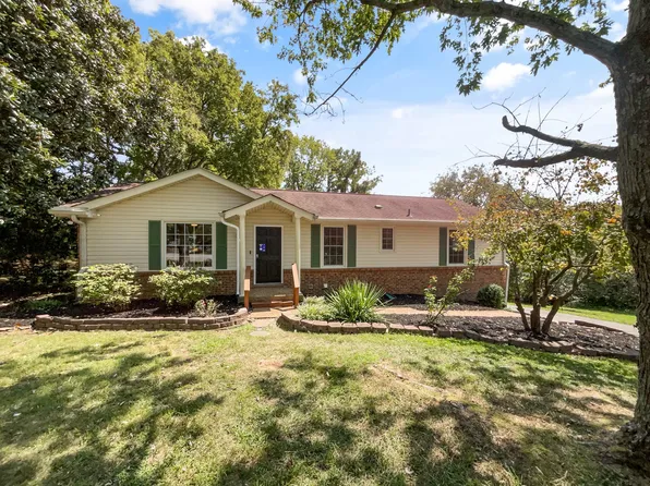 913 Cointreau Dr, Hermitage, TN 37076