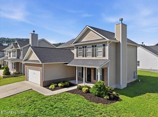 8002 Cambridge Reserve Dr, Knoxville, TN 37924
