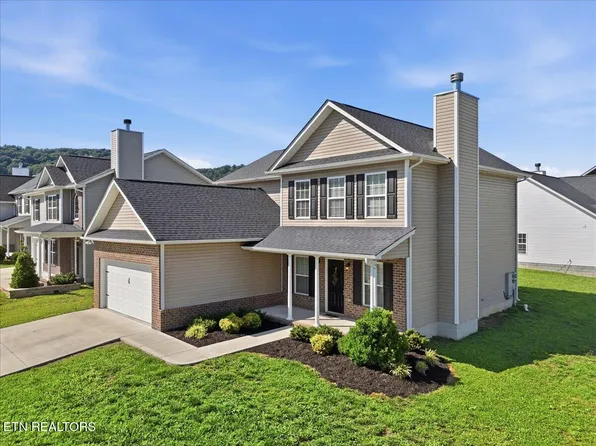 8002 Cambridge Reserve Dr, Knoxville, TN 37924