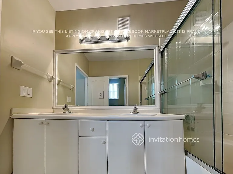 15050 SW 9th Ter — Photo 16
