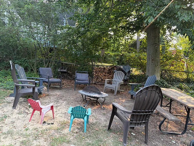 5710 Forest Rd — Photo 12