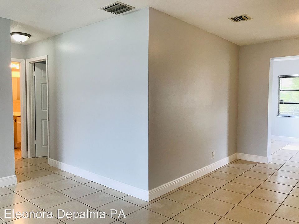 1st image of 2021 NW 28th Ter