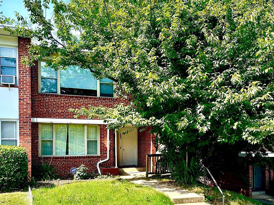 1st image of 108 Varnum St NE