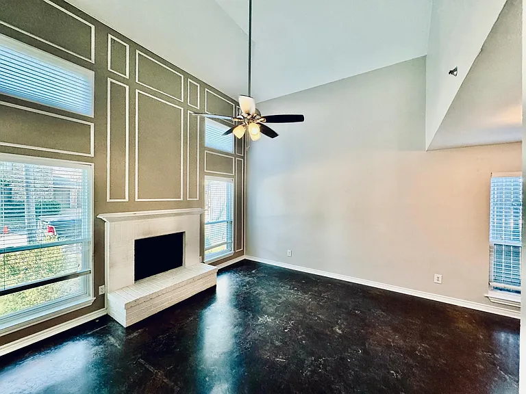1508 Villars St — Photo 4