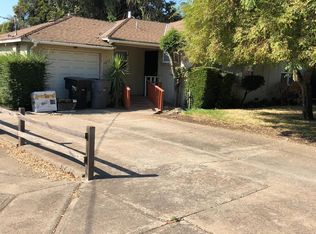 1217 Maple Dr, Oakdale, CA 95361