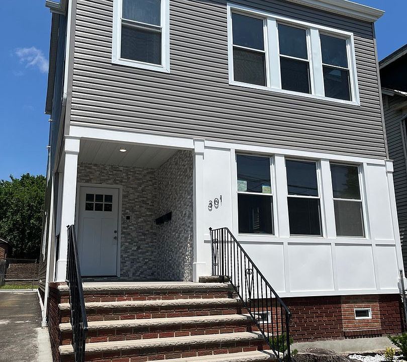 2nd image of 299-301 Renner Ave #2