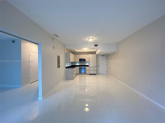 2nd image of 1010 Brickell Ave Unit 4807