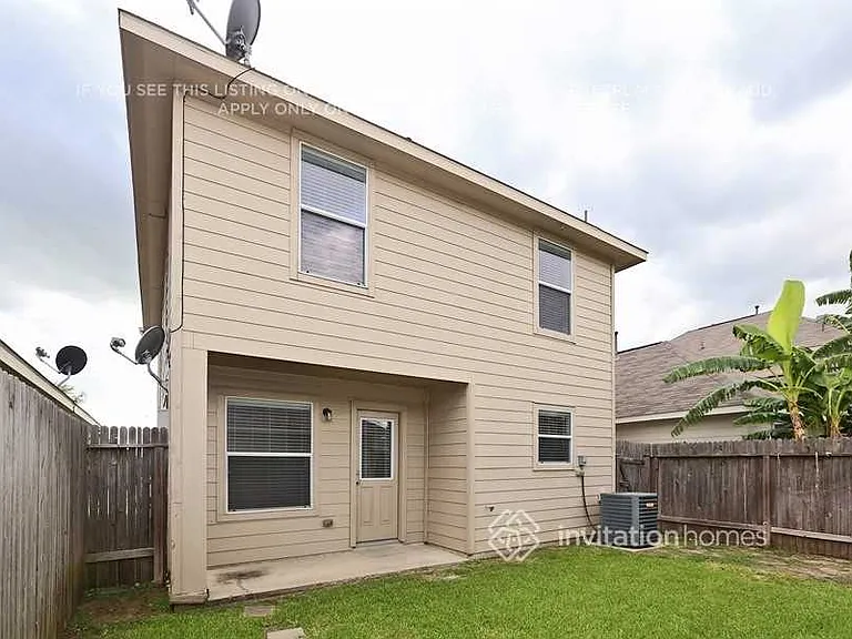 6348 Austinville Dr — Photo 3