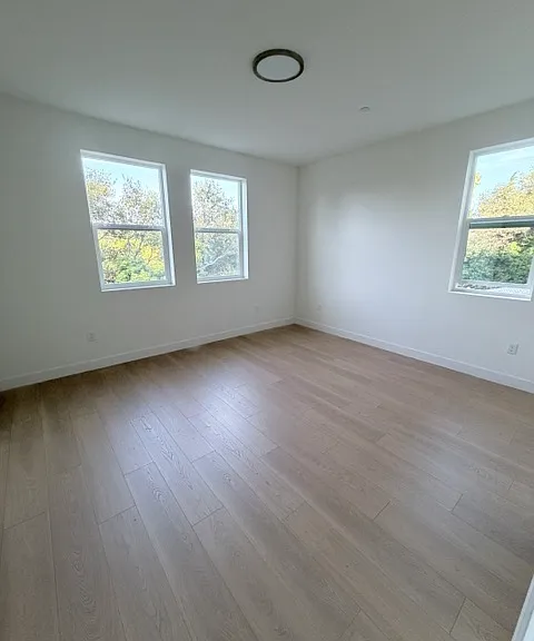 3226 Cambridge Rd — Photo 8