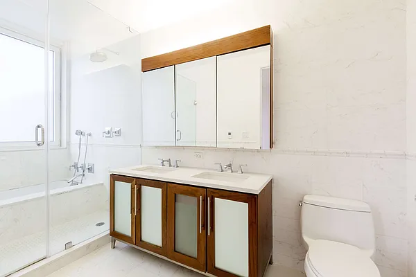 Rented by Compass | media 9