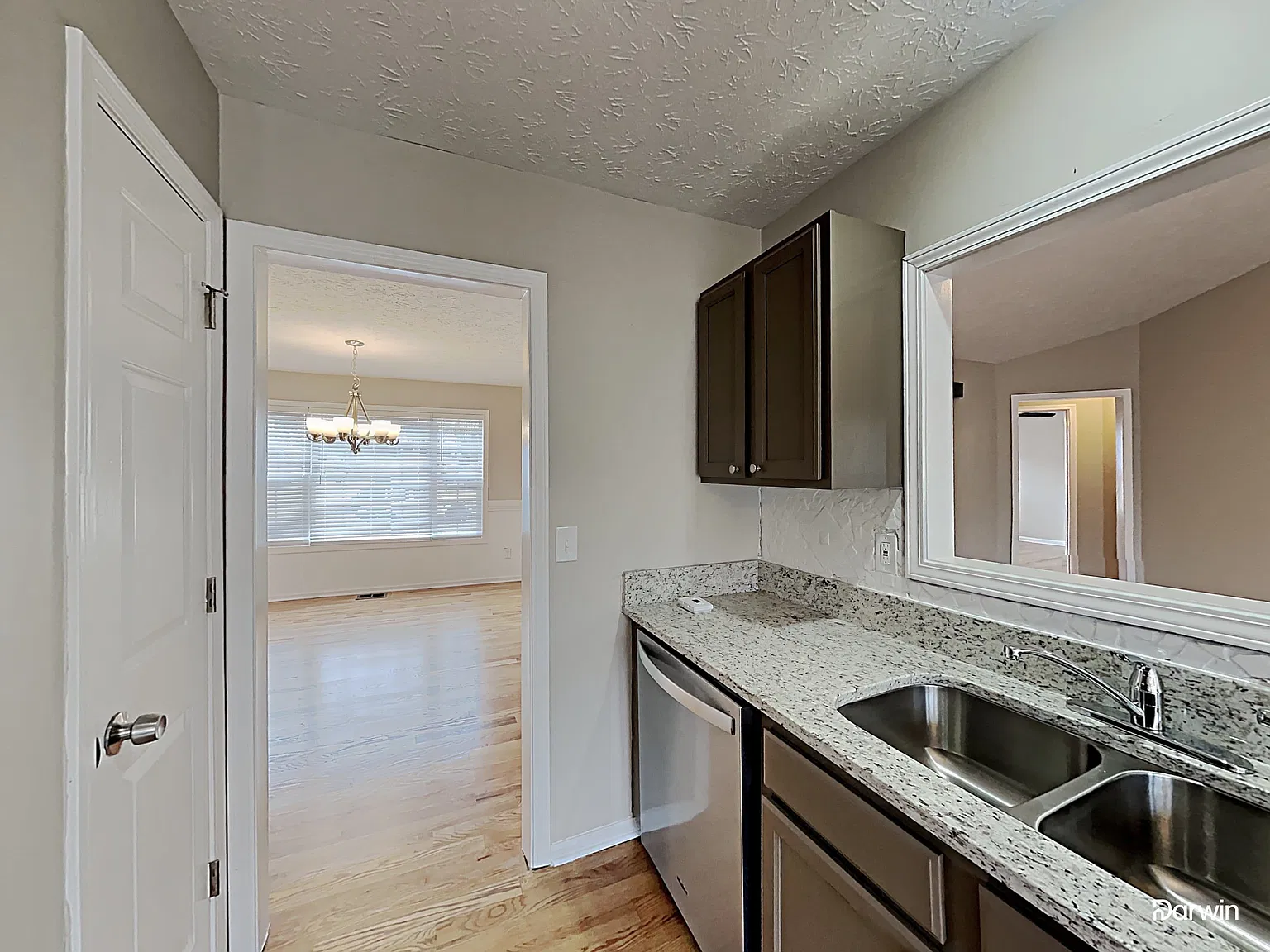 4 bed, 2.0 bath, 1626 sqft, $2,200 — Photo 3