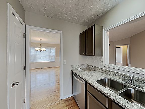 3rd image of 343 Bentcreek Dr