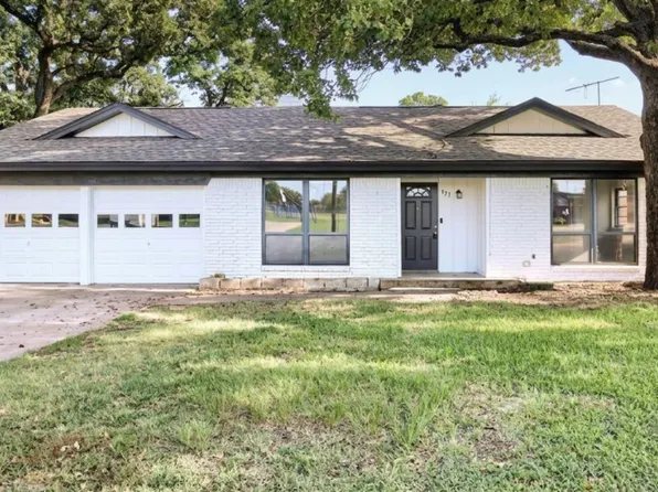 821 Oakwood Ave, Hurst, TX 76053