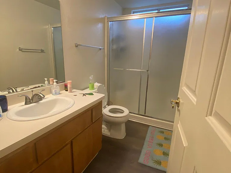 645 Adams St #1 — Photo 8