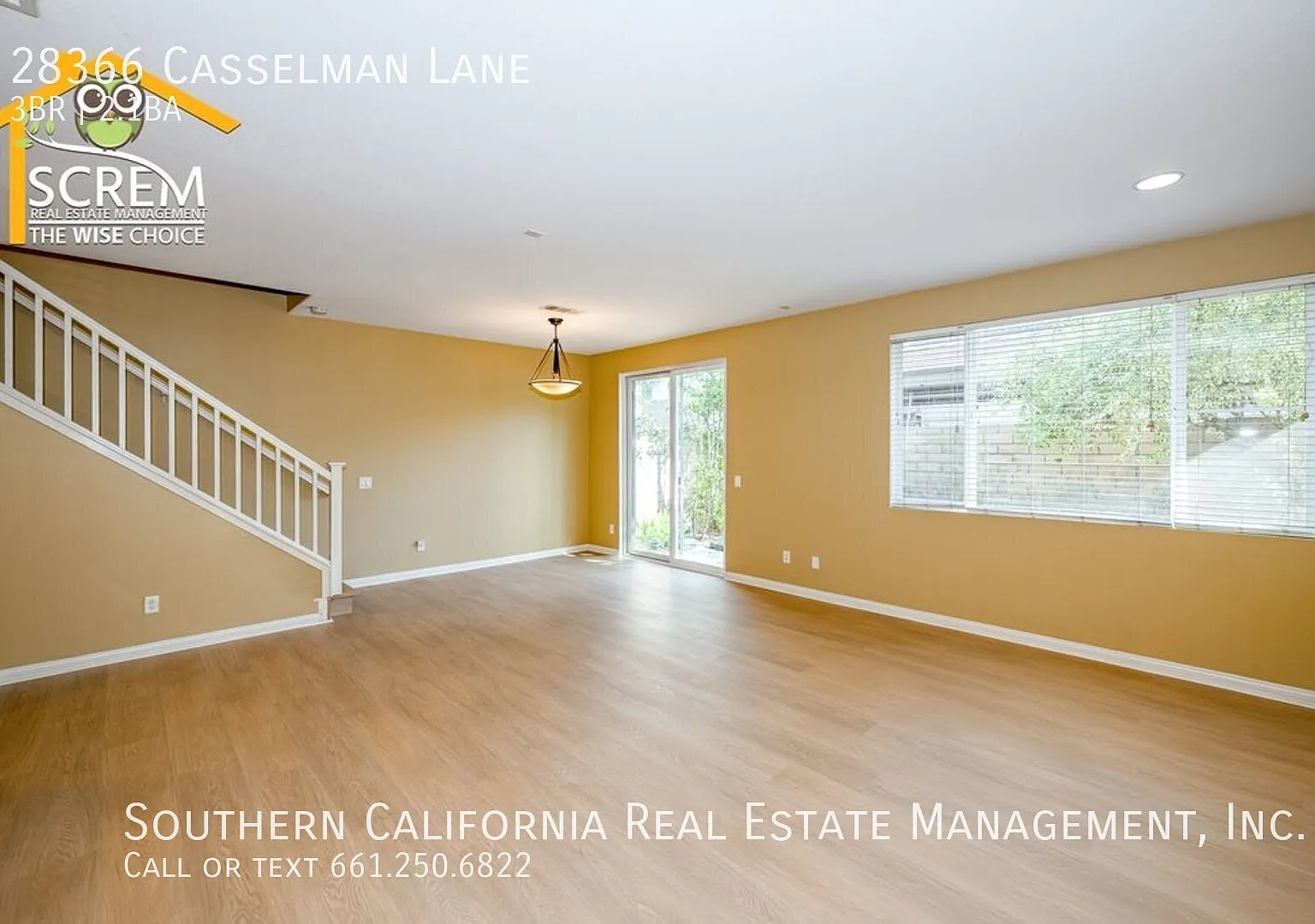 Three Bedroom Townhouse with Entertainer's Patio — Photo 2