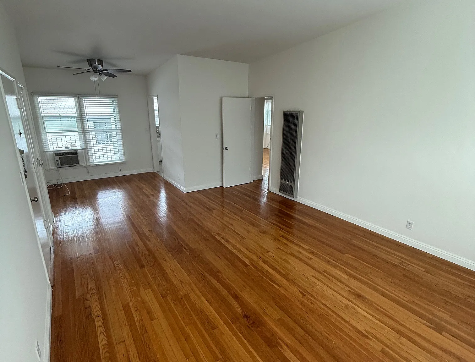 2 bed, $2,900 — Photo 3