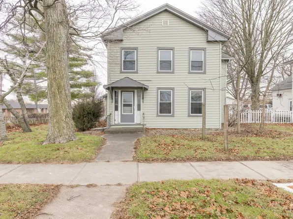 322 E Church St, Sandwich, IL 60548