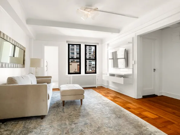 205 East 69th Street image 1 of 15