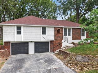 1324 SW 22nd St, Blue Springs, MO 64015