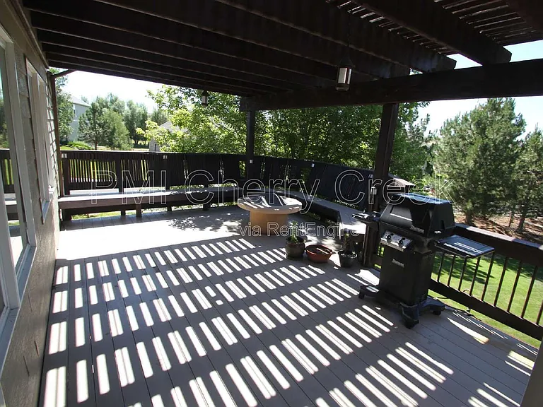 7489 Bur Oak Pl — Photo 42