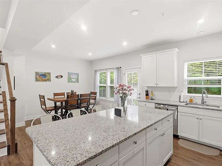 117 Moyer Hill Dr — Photo 17