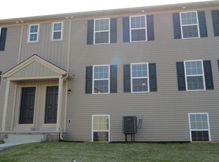 929 Woodridge Dr, Middletown, PA 17057