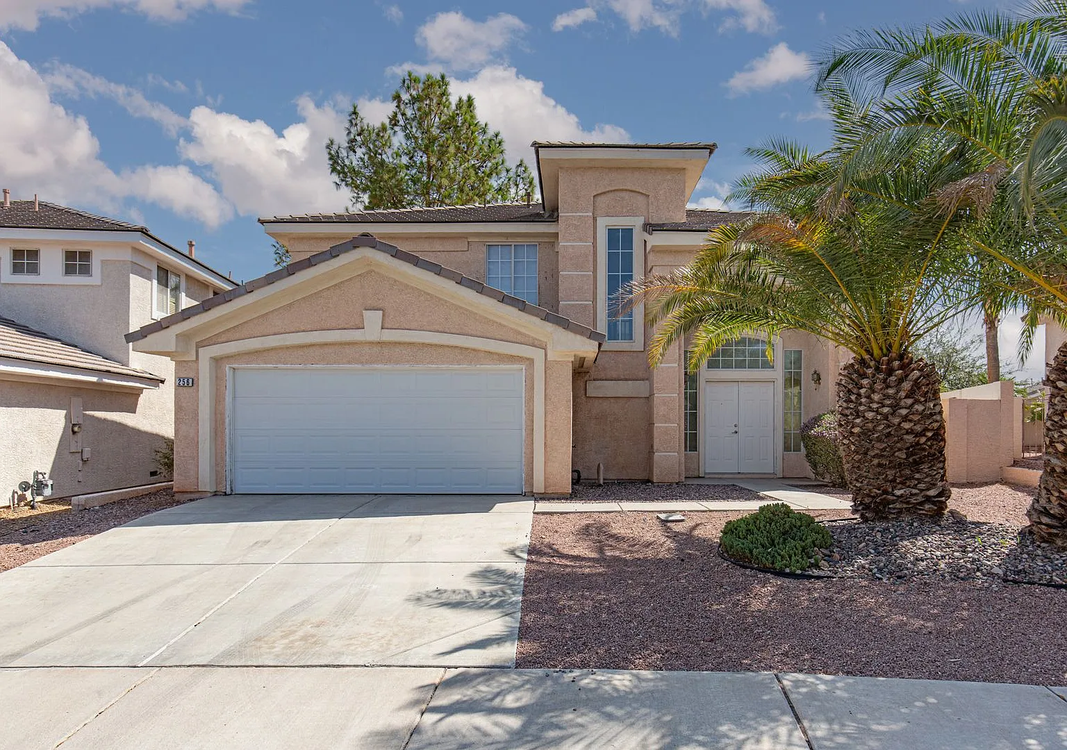 Green Valley Ranch House Move-In Ready — Photo 1
